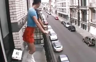 XXX వెళ్లి వాష్ మరియు ప్రారంభమైంది హస్తప్రయోగం తో వేళ్లు మరియు పిచికారీ నుండి ఉక్కిరి బిక్కిరి చెయ్యి