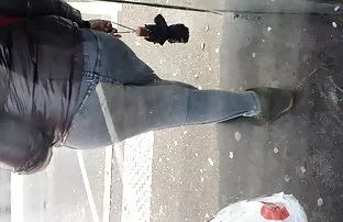 XXX కారు లో