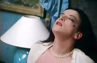 XXX రెండు నలుపు మరియు రెండు తెలుపు వ్యక్తి banging నల్లటి జుట్టు గల స్త్రీని