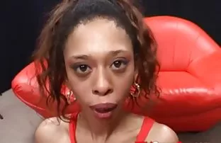 XXX ఆడవారు అని కీర్తి నాలుక వాటిని సహాయపడింది పూర్తి