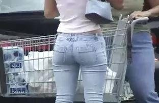 XXX ప్రియురాలు సహాయపడింది జిమ్నాస్ట్ కోసం సిద్ధం ప్రసంగం