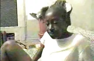 XXX ఆసియ దేశస్థుడు మోనా కిమ్ చెప్పారు అనుభవం గురించి మరియు చూపించాడు ముడ్డి