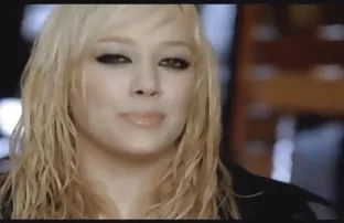 XXX జూలియా మరియు అంటోన్ సెక్స్ నాలుగు జత ద్వారా జత