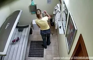 XXX మేము వచ్చింది. ఒక అమ్మాయి ముసుగు