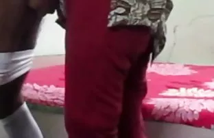 XXX బ్లాండ్ అంగ గెట్స్ మరియు crampy