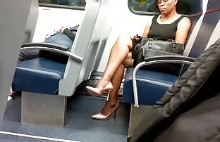 XXX పరిపక్వ జంట Fucks ముందు కెమెరా