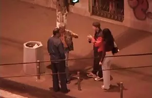 XXX ఒక జంట శాంతముగా మంచం మీద ఇబ్బంది పెట్టాడు