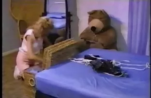 XXX మూడు ఆడవారు నేర్పుగా తో ఇబ్బంది పెట్టాడు పట్టీ-ons మరియు falloon