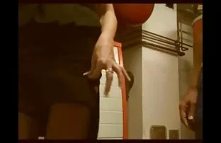 XXX అమ్మైయీ పైన పోర్న్ వీడియోలు సెషన్ Fucks herself with a vibrator