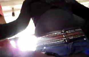 XXX మనిషి నిర్వహించేది ఒప్పించడానికి తిరుగుబోతు సెక్స్ కలిగి మరియు ఆమె నోటిలో సహితమైన