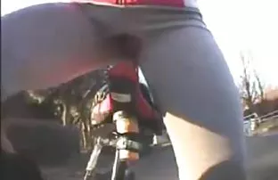 XXX నిందించారు కుమార్తె వెళ్ళిపోయాడు మరియు తయారు సంతృప్తి