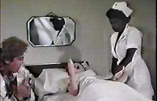 XXX కుటుంబం జంట ఉద్రేకంతో Fucks ఇంట్లో