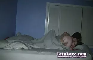 XXX రెండు అందాలను నాజూకుగా నాకు ప్రతి ఇతర