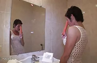 XXX యువ కాదు కానీ వేడి మరియు ప్రేమించే భావప్రాప్తి