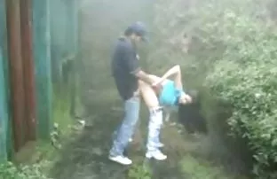 XXX జంట సేవ్ వారి సంబంధం మక్కువ మరియు లోతైన సెక్స్