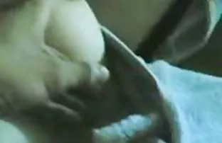 XXX Kira తప్పిన రైలు మరియు ఇబ్బంది పెట్టాడు వుడ్స్